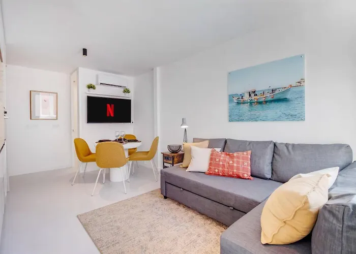 1Br Charming In The Heart Of Santos | By Airnest